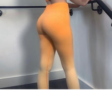 Load image into Gallery viewer, Vision Peach Leggings